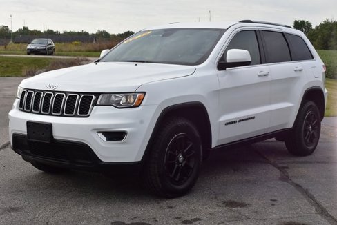 Used 2018 Jeep Grand Cherokee Laredo image 5