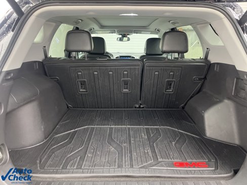 Used 2023 GMC Terrain SLT w/ Elevation Edition image 24