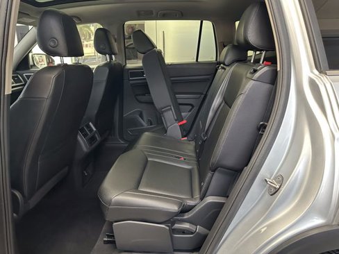 Used 2019 Volkswagen Atlas SE w/ Panoramic Sunroof Package image 56