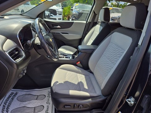 Used 2021 Chevrolet Equinox LT w/ Driver Convenience Package image 14