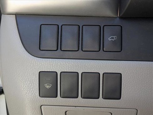 Used 2014 Toyota Highlander XLE image 14