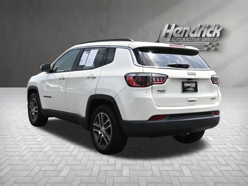 Used 2019 Jeep Compass Latitude w/ Popular Equipment Group image 7