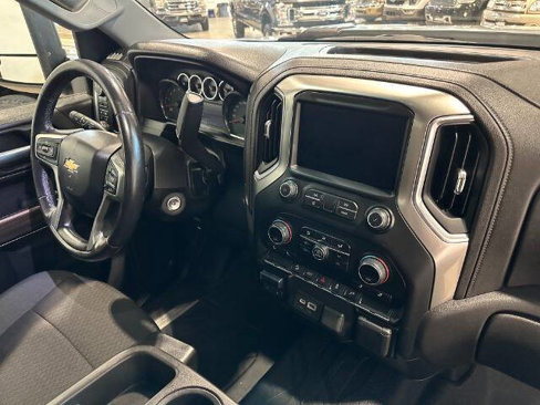 Used 2021 Chevrolet Silverado 2500 LT image 16