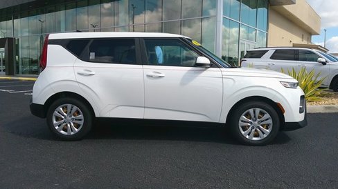 Used 2021 Kia Soul LX image 18