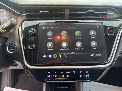 Used 2023 Chevrolet Bolt EUV LT w/ Convenience Package image 14