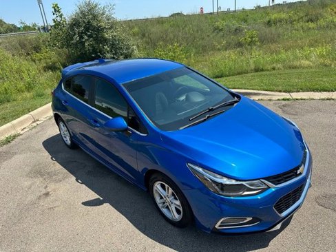 Used 2018 Chevrolet Cruze LT w/ RS Package image 40