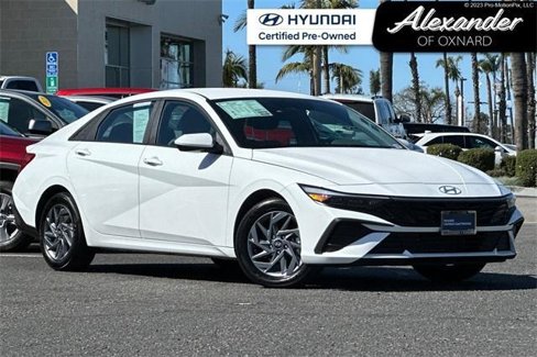 Used 2024 Hyundai Elantra SEL image 1