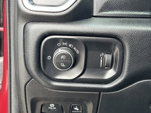 Used 2021 RAM 1500 Big Horn image 33