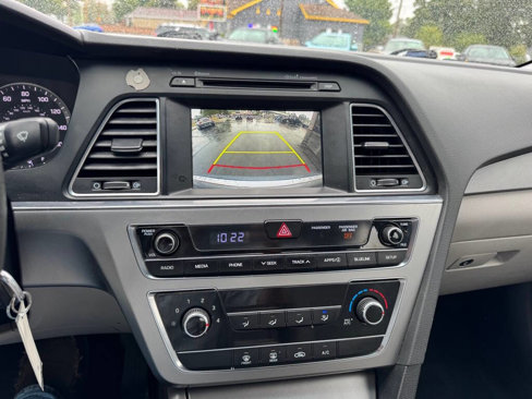 Used 2016 Hyundai Sonata SE image 14