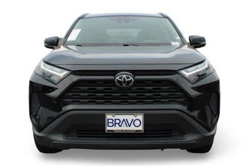 Used 2023 Toyota RAV4 XLE image 2