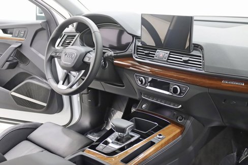 Used 2024 Audi Q5 Prestige image 34