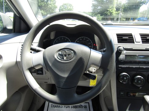 Used 2010 Toyota Corolla image 23
