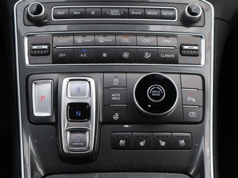 Used 2022 Hyundai Santa Fe Limited image 16