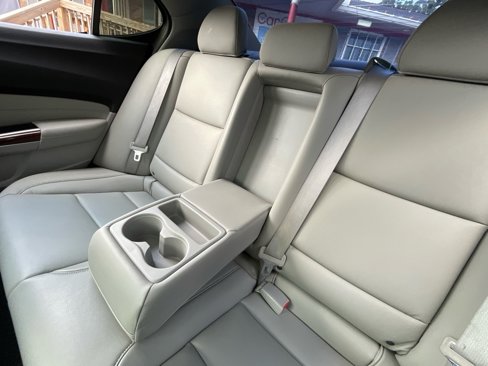 Used 2016 Acura TLX image 33