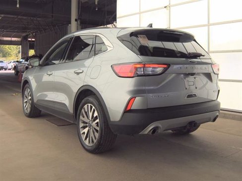 Certified 2022 Ford Escape Titanium image 8