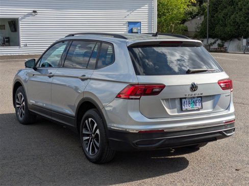 Used 2022 Volkswagen Tiguan S image 3