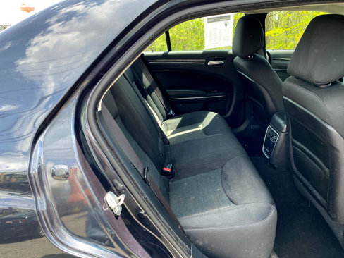 Used 2019 Chrysler 300 Touring w/ Sport Appearance Package image 18