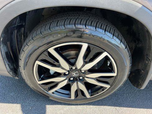 Used 2021 Honda Pilot Touring image 12