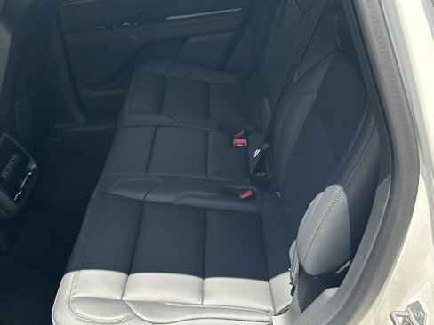 New 2025 Lincoln Nautilus Premier w/ Jet Appearance Package image 13