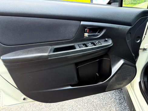 Used 2014 Subaru Crosstrek 2.0i Premium w/ Moonroof Package image 11