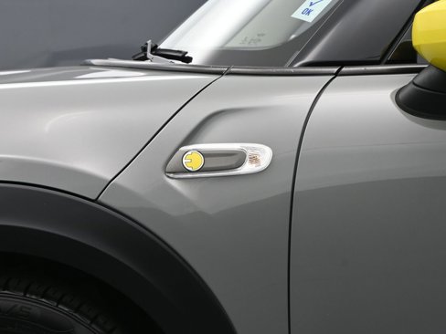 Used 2020 MINI Cooper SE w/ 6.5" Touchscreen Package image 29