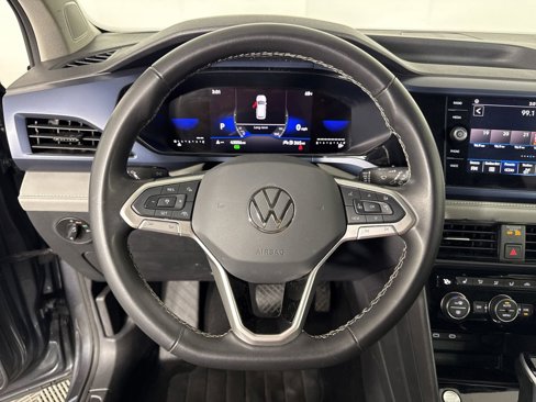 Used 2024 Volkswagen Taos SE image 21