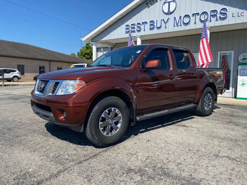 Used 2016 Nissan Frontier PRO-4X image 2