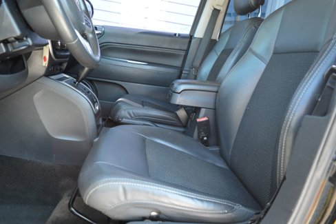 Used 2014 Jeep Compass Latitude image 12