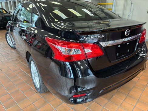 Used 2017 Nissan Sentra S w/ S Style Package image 6