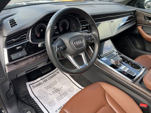 Used 2020 Audi Q8 Premium w/ Convenience Package image 11