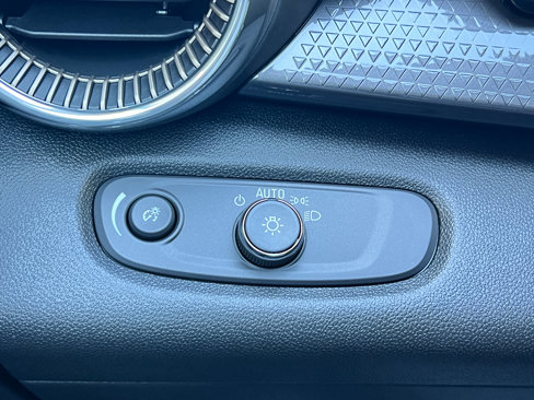 New 2026 Chevrolet Trax ACTIV image 3