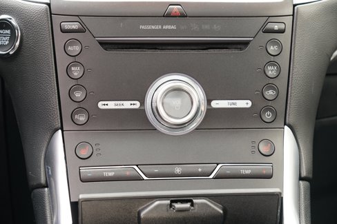 Used 2019 Ford Edge Titanium image 25