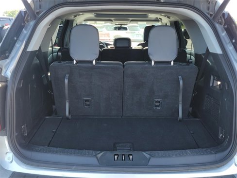 Used 2022 Ford Explorer XLT image 14