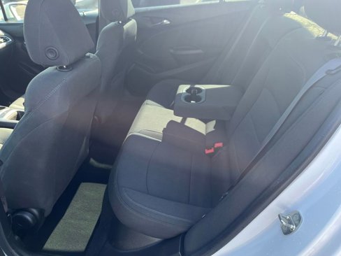 Used 2017 Chevrolet Cruze LT image 23
