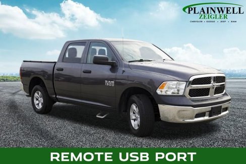 Used 2017 RAM 1500 ST w/ SXT Appearance Group image 4