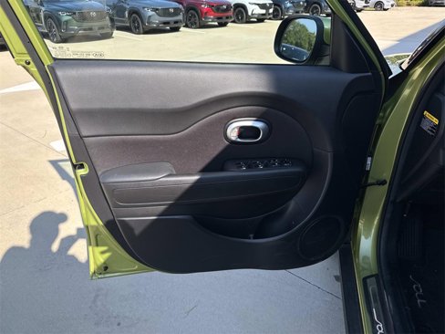 Used 2017 Kia Soul + w/ UVO Package image 18