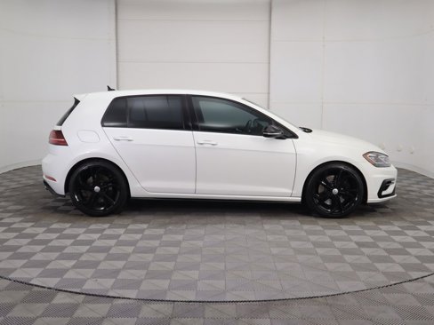 Used 2018 Volkswagen Golf R 4-Door image 4