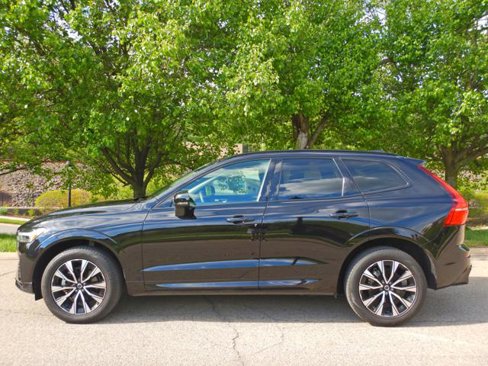 Used 2024 Volvo XC60 B5 Core w/ Protection Package Premier image 10