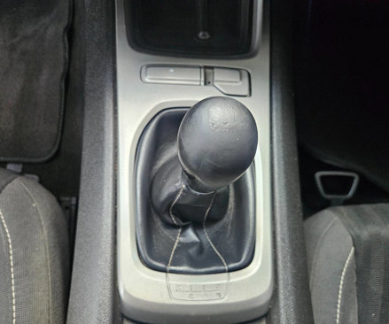 Used 2014 Chevrolet Camaro LS image 16