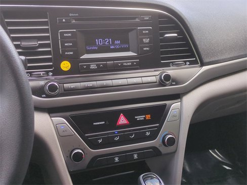 Used 2018 Hyundai Elantra SE image 34