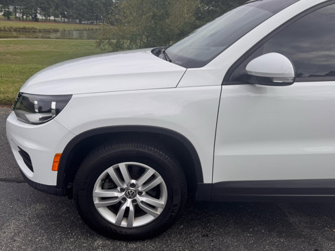 Used 2016 Volkswagen Tiguan S image 6