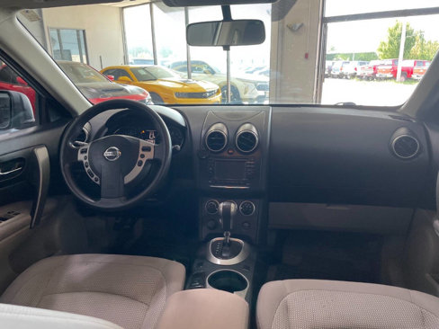 Used 2012 Nissan Rogue SV w/ Premium Pkg image 25