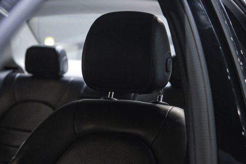 Used 2015 Mercedes-Benz C 300 Sedan image 27