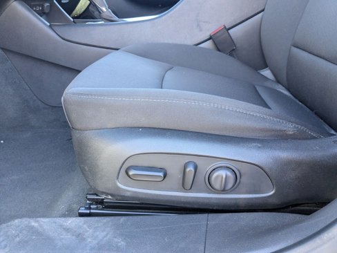 Used 2020 Chevrolet Malibu LS image 29