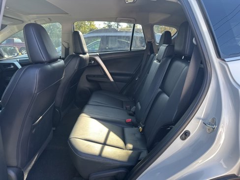 Used 2015 Toyota RAV4 Limited image 10