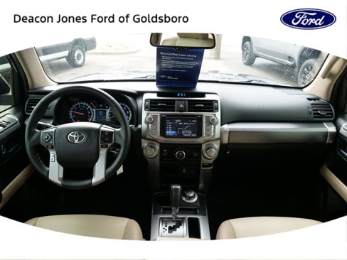 Used 2018 Toyota 4Runner 4WD image 17