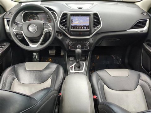 Used 2014 Jeep Cherokee Limited image 18