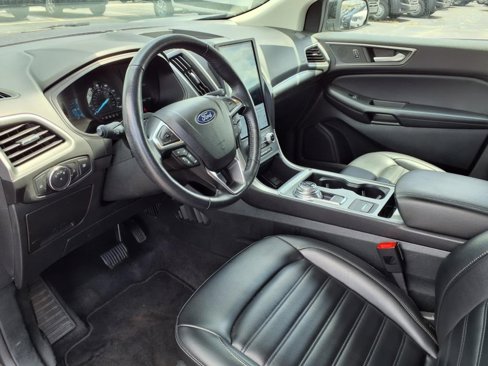 Used 2022 Ford Edge SEL image 8