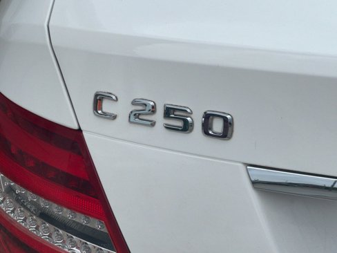 Used 2013 Mercedes-Benz C 250 Sedan image 11