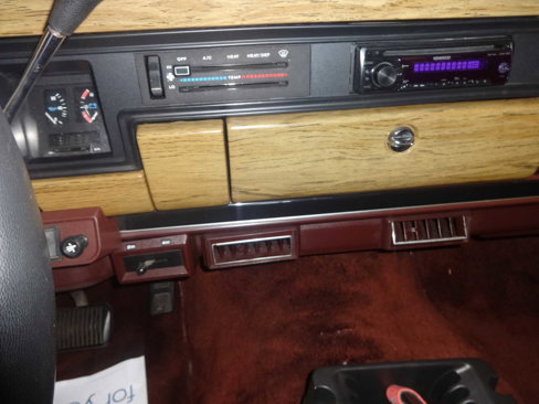 Used 1989 Jeep Grand Wagoneer image 17
